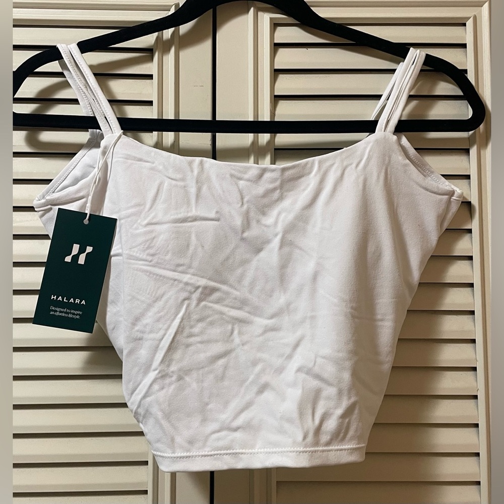 HALARA Classic White Top